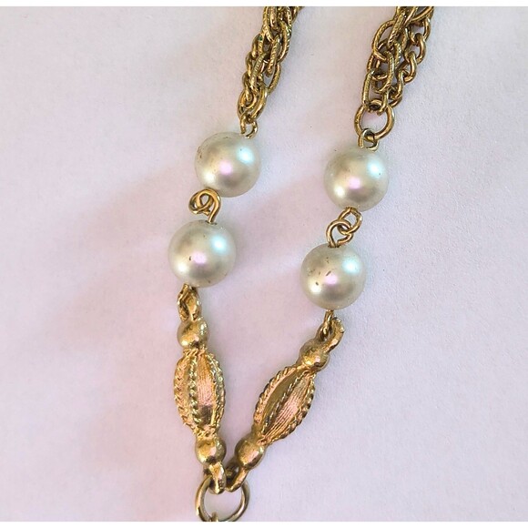 60s 70s Vintage Faux Pearl Gold Tone Tassel Necklace - Picture 1 of 4